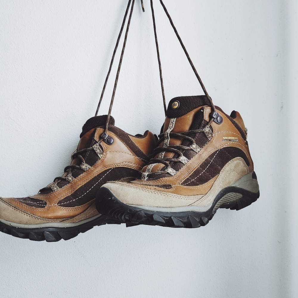 SOLD Merrell waterproof hiking ankle boots